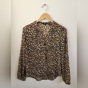 Guess‎ Women's Cheetah Leopard Print Long Sleeve Sheer Blouse Small